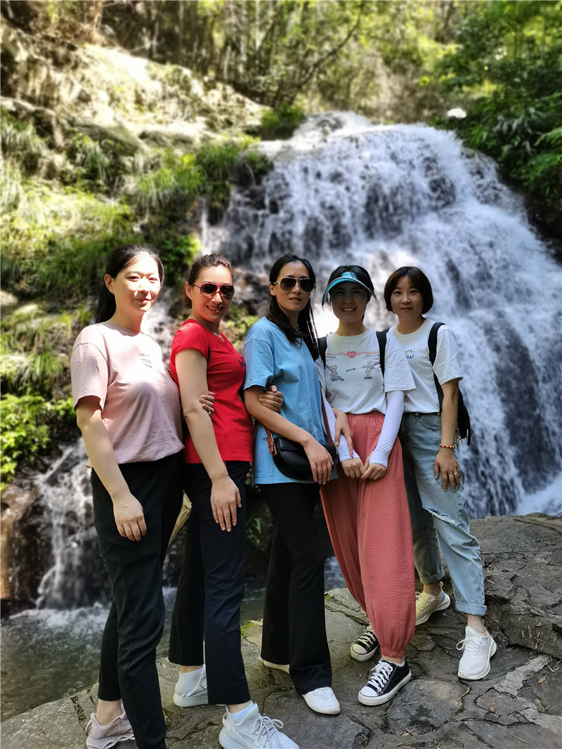 湘能楚天-瀏陽周洛大峽谷團建活動